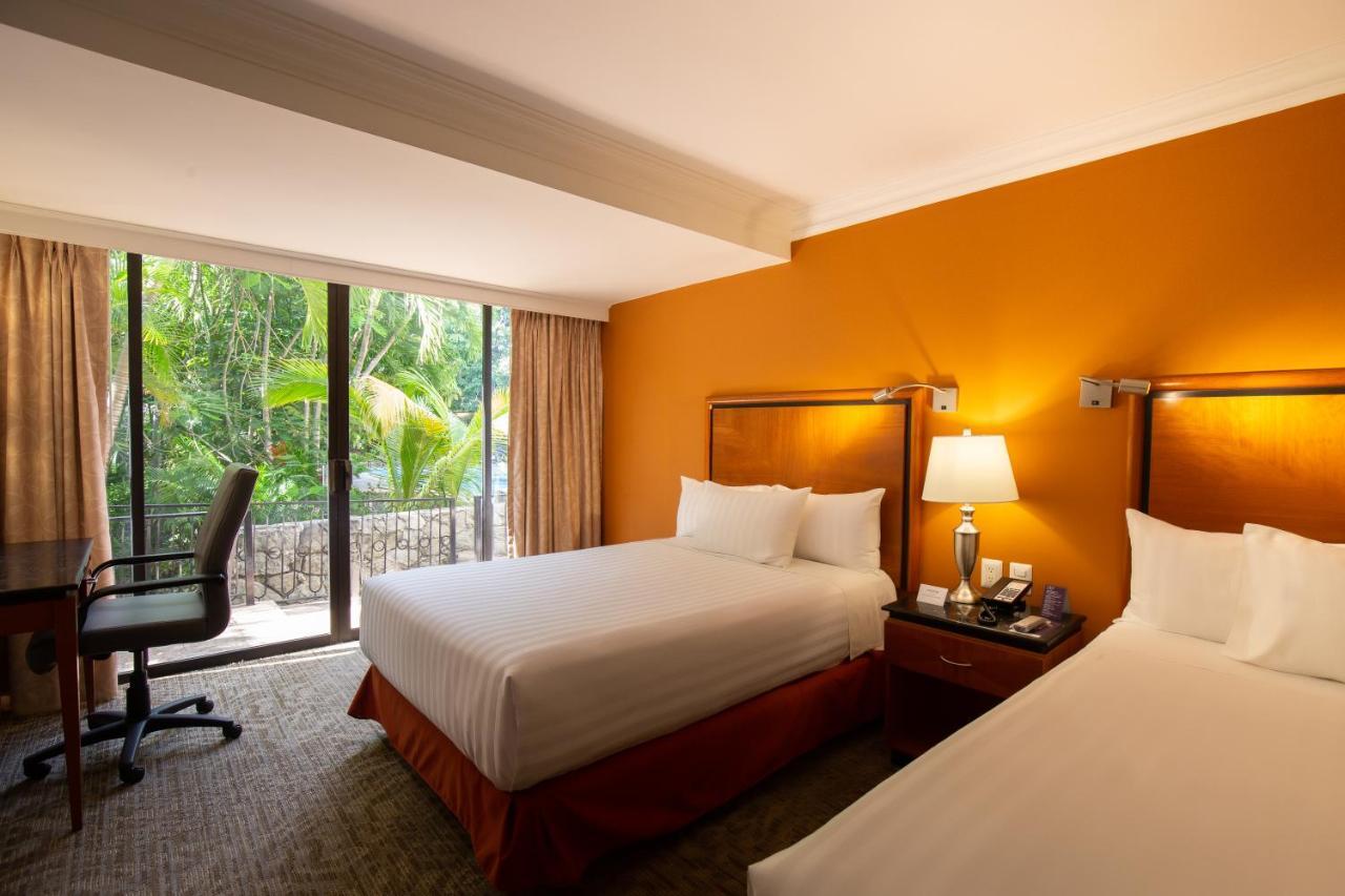 Hs Hotsson Hotel 坦皮科 外观 照片