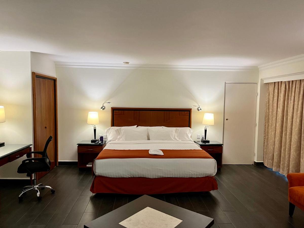 Hs Hotsson Hotel 坦皮科 外观 照片
